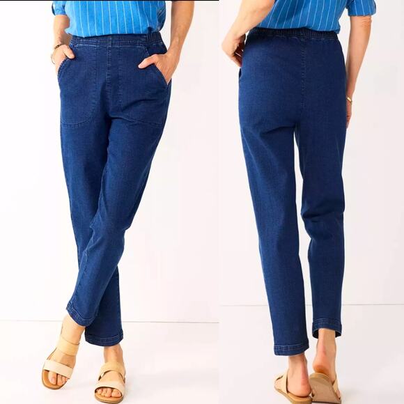 Girlfriend Pull On Mid Rise Jeans Blue Straight Stretch Women 6 Croft & Barrow - Picture 2 of 11